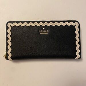 Kate Spade Black and White Ric Rac Wallet Cameron Street Lacey
